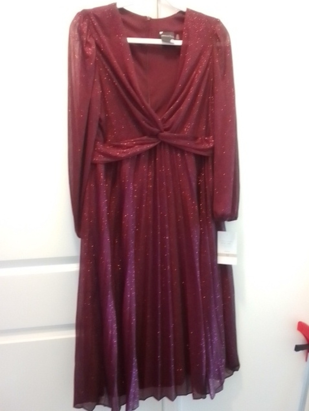 Elegant Sparkle Burgundy Long-Sleeve Dress